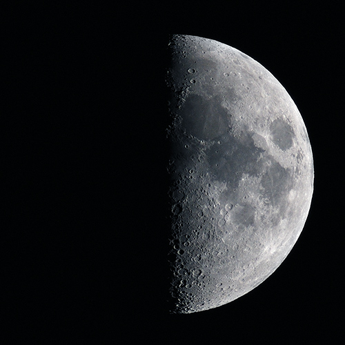 moon-4s.jpg
